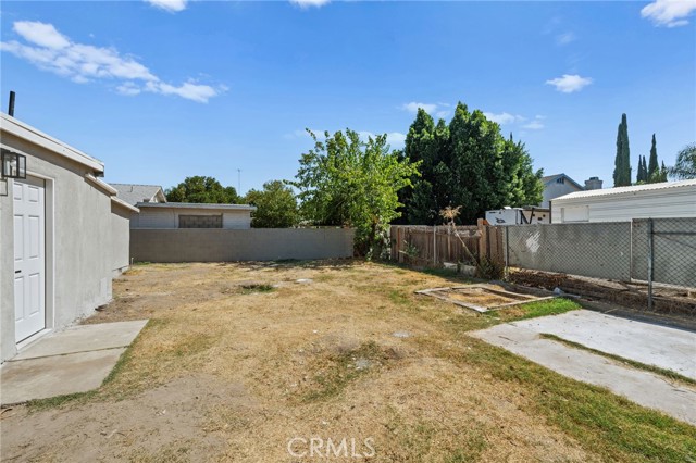 Detail Gallery Image 7 of 28 For 1379 Walnut St, San Bernardino,  CA 92410 - 3 Beds | 1 Baths