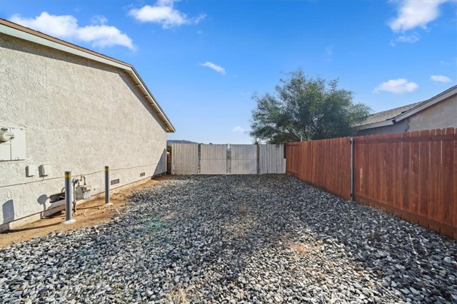 Detail Gallery Image 18 of 31 For 8372 45th St, Jurupa Valley,  CA 92509 - 4 Beds | 2 Baths