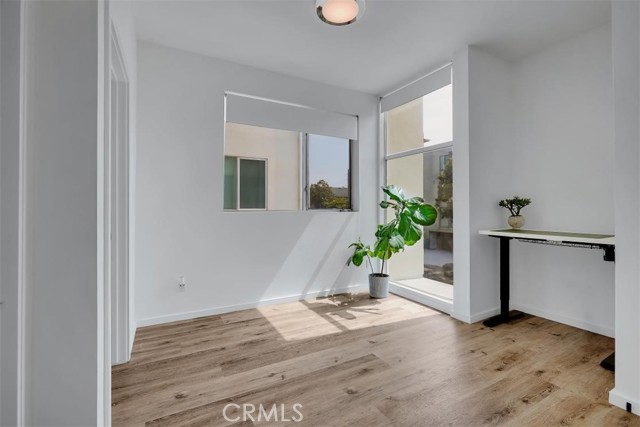 Detail Gallery Image 20 of 27 For 6919 Knowlton Place, Los Angeles,  CA 90045 - 3 Beds | 4 Baths