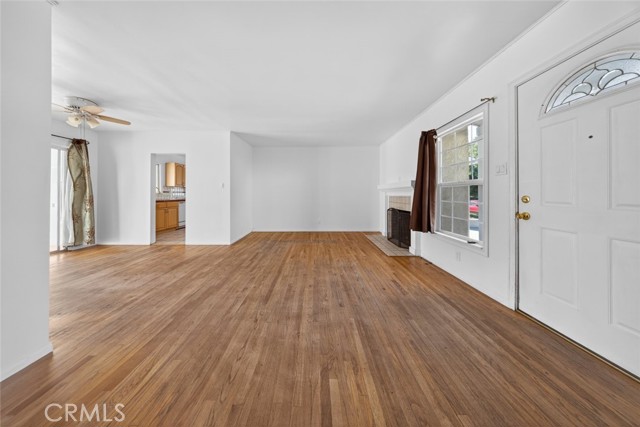 Detail Gallery Image 5 of 25 For 6444 Denny Ave, North Hollywood,  CA 91606 - 2 Beds | 1 Baths