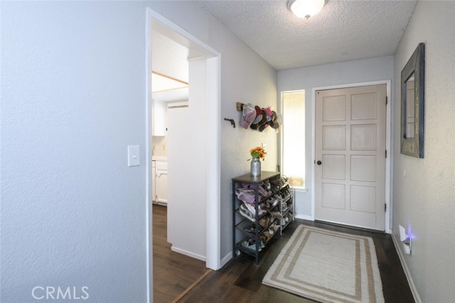 22630 Stagecoach Lane, Clovis CA: https://media.crmls.org/medias/c968dc63-3342-4430-a344-1d608c61a4a9.jpg