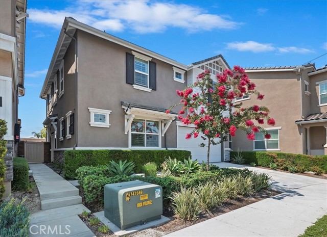 13893 La Pradera Way, Eastvale CA: https://media.crmls.org/medias/c968f387-aa94-4b3d-9532-ac9f943974e2.jpg