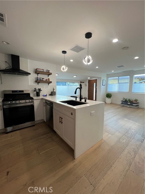 3439 Plata, Los Angeles CA: https://media.crmls.org/medias/c968fa9a-fb30-41d1-a5a9-eaef8532ce41.jpg