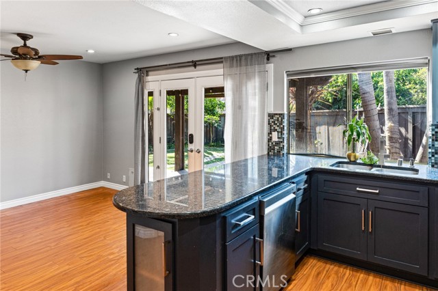Detail Gallery Image 14 of 24 For 14870 Stonehedge Ln, Westminster,  CA 92683 - 2 Beds | 2 Baths