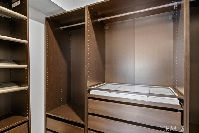 Detail Gallery Image 23 of 27 For 7260 Hillside Ave #105,  Los Angeles,  CA 90046 - 1 Beds | 2 Baths