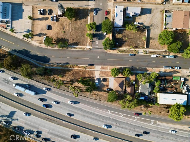 207 E 5th Street, Beaumont CA: https://media.crmls.org/medias/c96be9e1-01b8-4455-9e2f-23f2f77166bb.jpg