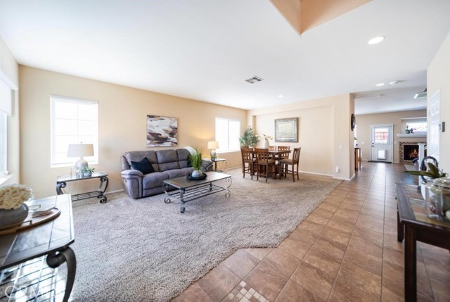 Detail Gallery Image 4 of 40 For 29063 Boulder Crest, Menifee,  CA 92584 - 5 Beds | 3 Baths