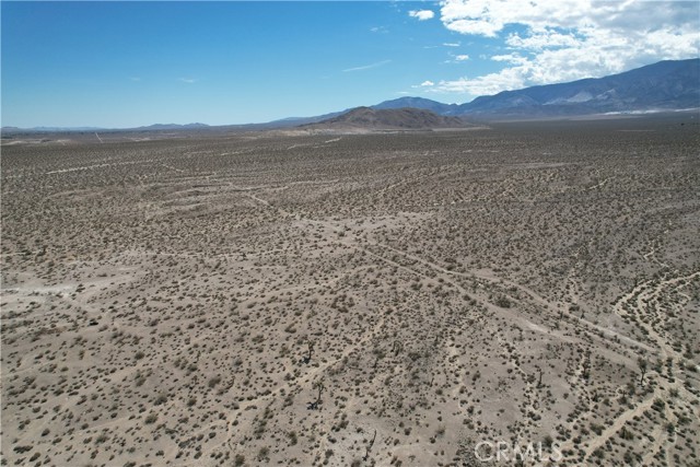 769 Meridian Road, Lucerne Valley CA: https://media.crmls.org/medias/c96c7aab-e39d-4819-937b-737d29a28a93.jpg