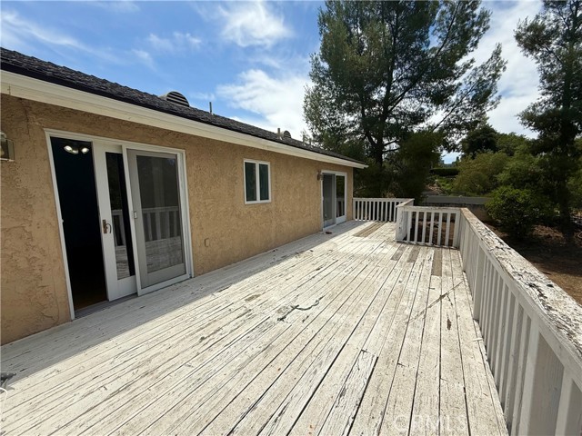 Detail Gallery Image 23 of 28 For 6618 Smoke Tree Ave, Oak Park,  CA 91377 - 4 Beds | 3 Baths