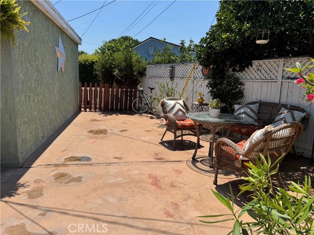 Detail Gallery Image 14 of 21 For 10537 Richlee Ave, South Gate,  CA 90280 - 3 Beds | 2 Baths
