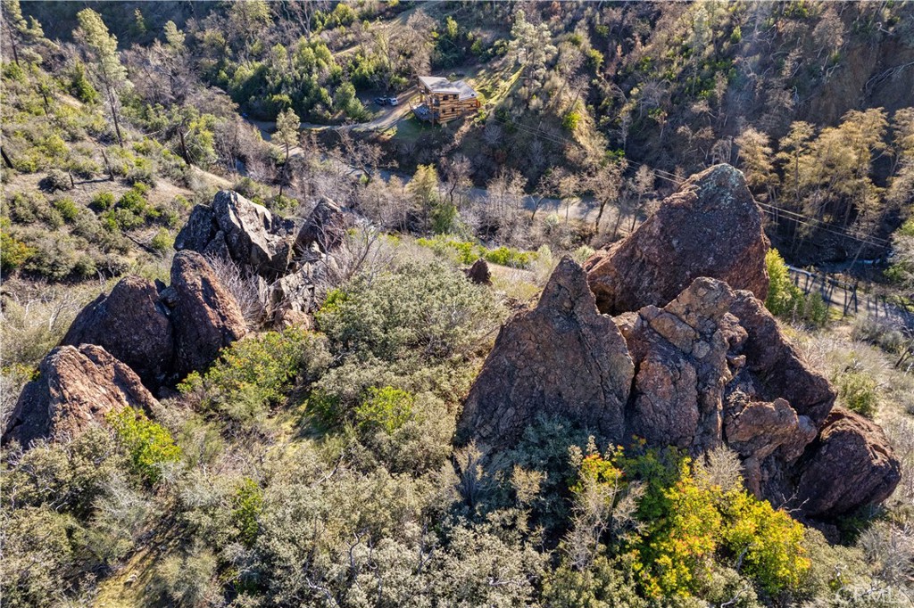 https://media.crmls.org/medias/c96cf38d-36c0-432a-9d54-b2e3f1963788.jpg?preset=X-Large