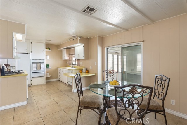 12700 2nd Street, Yucaipa CA: https://media.crmls.org/medias/c96ed5e7-62ae-46b6-8379-4caf2c958761.jpg