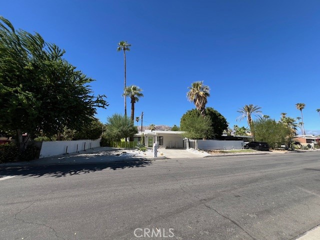 Detail Gallery Image 5 of 37 For 45416 Panorama Dr, Palm Desert,  CA 92260 - 4 Beds | 2/1 Baths