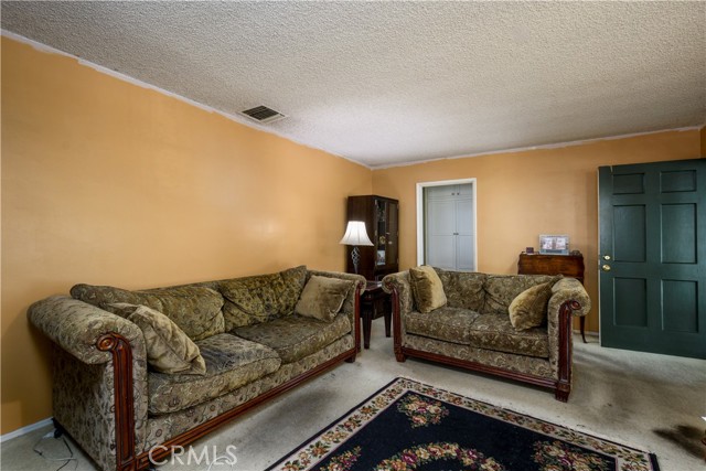 Detail Gallery Image 3 of 14 For 9008 Ola Ave, Whittier,  CA 90603 - 2 Beds | 2 Baths