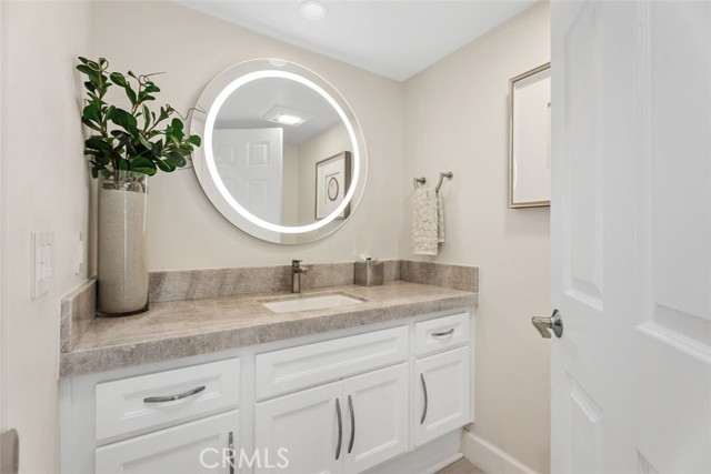 Detail Gallery Image 24 of 47 For 43 Gannet Ln, Newport Beach,  CA 92660 - 3 Beds | 2/1 Baths