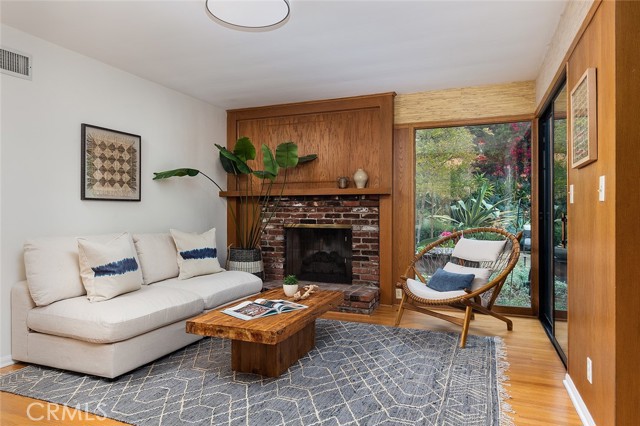 Detail Gallery Image 7 of 29 For 435 Paulette Pl, La Canada Flintridge,  CA 91011 - 3 Beds | 2 Baths