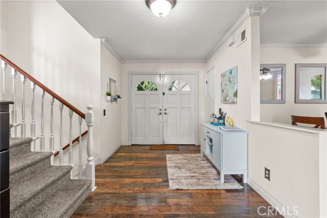 Detail Gallery Image 5 of 59 For 9558 Swinton, North Hills,  CA 91343 - 3 Beds | 2 Baths