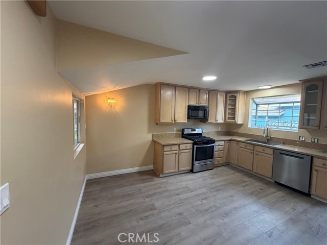 Detail Gallery Image 9 of 9 For 12832 Muroc, Norwalk,  CA 90650 - 3 Beds | 2 Baths