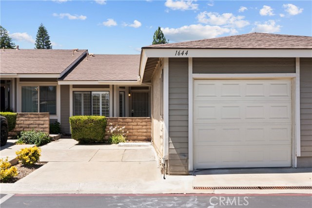 1644 Plum St, Corona, CA 92879