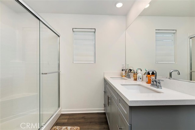 2275 Melogold Way, Corona CA: https://media.crmls.org/medias/c972ad8d-29da-4c59-b1b2-1f540d186b2d.jpg