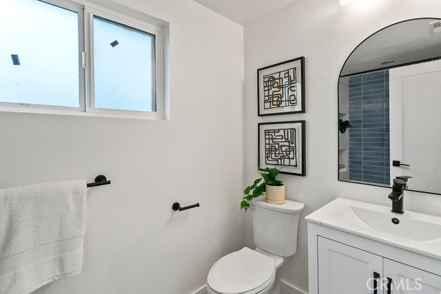 Detail Gallery Image 28 of 45 For 6091 Navajo, Westminster,  CA 92683 - 6 Beds | 5 Baths