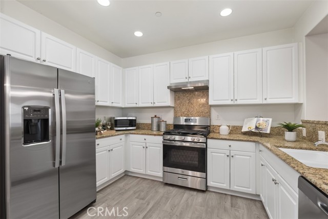 Detail Gallery Image 9 of 35 For 15856 Lasselle St #C,  Moreno Valley,  CA 92551 - 2 Beds | 2/1 Baths