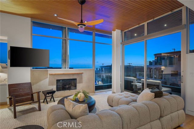 324 17th, Manhattan Beach, California 90266, 4 Bedrooms Bedrooms, 0 ,5 BathroomsBathrooms,Residential,For Sale,17th,0,SB26133569