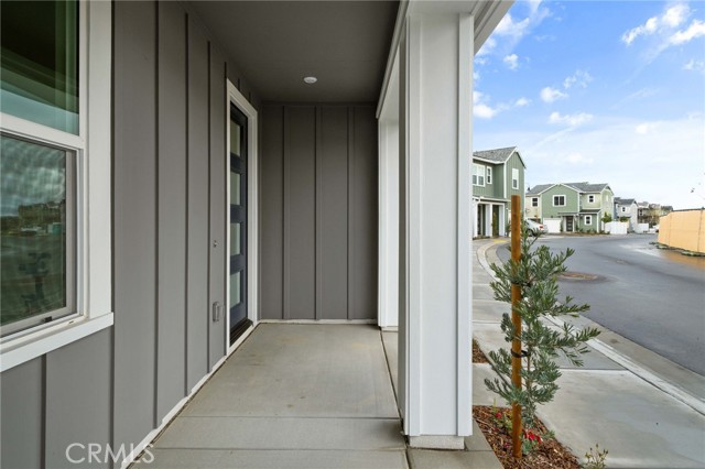 Detail Gallery Image 7 of 11 For 1521 Meriwood Way, Vista,  CA 92083 - 3 Beds | 2/1 Baths