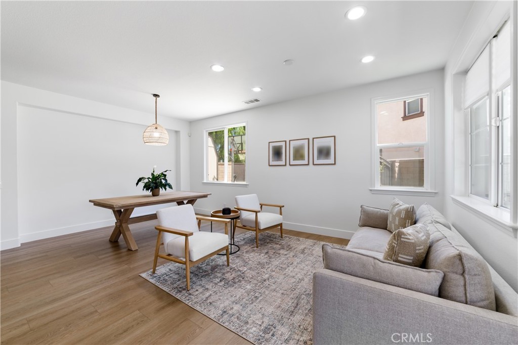 MLS #OC25274764 image #12