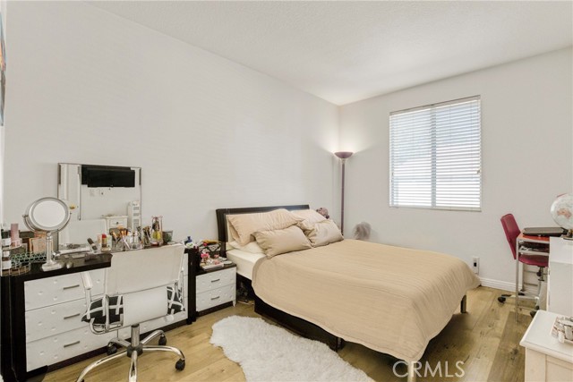 Detail Gallery Image 13 of 33 For 22754 Little Fall Ct, Saugus,  CA 91350 - 3 Beds | 3 Baths