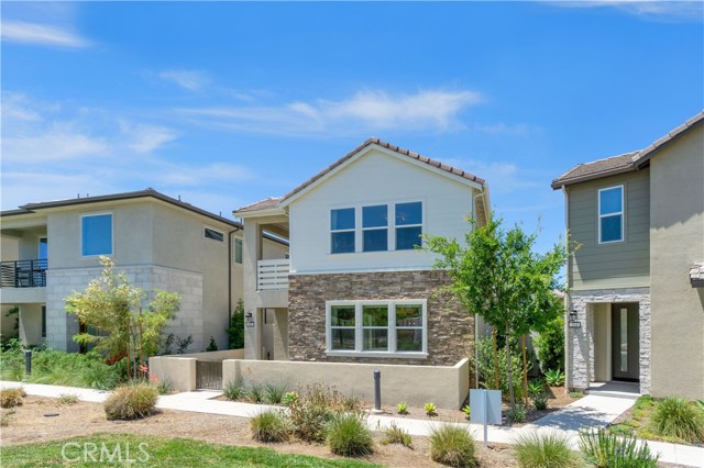 Detail Gallery Image 2 of 45 For 156 Chorus, Irvine,  CA 92618 - 3 Beds | 2/1 Baths