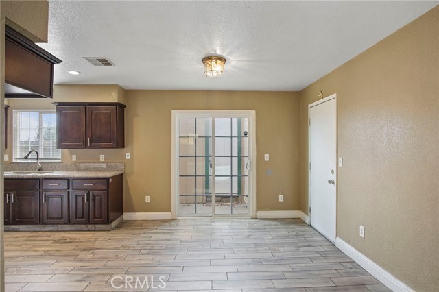 Detail Gallery Image 12 of 23 For 266 N Leon Ct, Planada,  CA 95365 - 3 Beds | 1 Baths