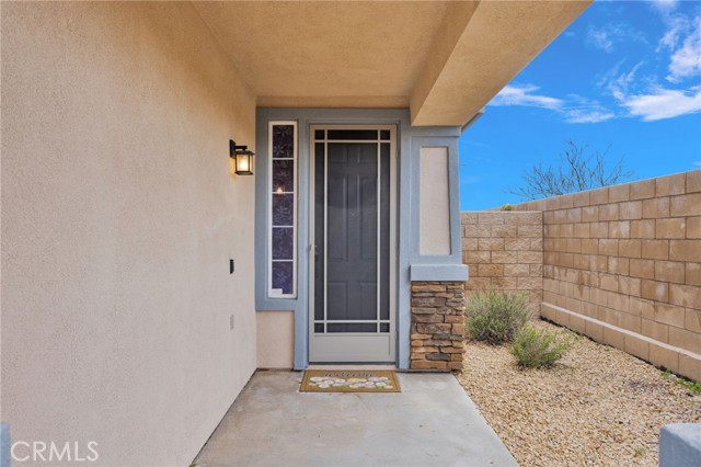 Detail Gallery Image 5 of 37 For 9301 Creosote, Oak Hills,  CA 92344 - 3 Beds | 2 Baths