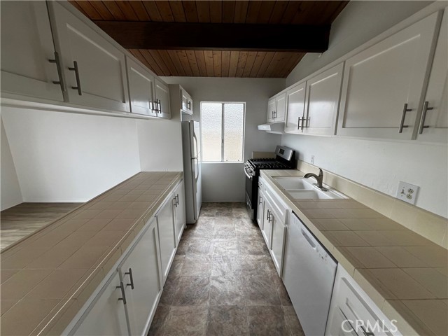 Detail Gallery Image 19 of 32 For 1744 Del Mar Ave, Laguna Beach,  CA 92651 - 2 Beds | 1 Baths