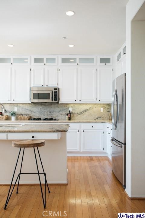 Detail Gallery Image 9 of 19 For 10040 Meritage Ct, Sun Valley,  CA 91352 - 4 Beds | 3 Baths