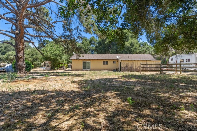 1529 Pomeroy Road, Arroyo Grande CA: https://media.crmls.org/medias/c978667e-2ed6-493e-aa03-d2211b8f5445.jpg