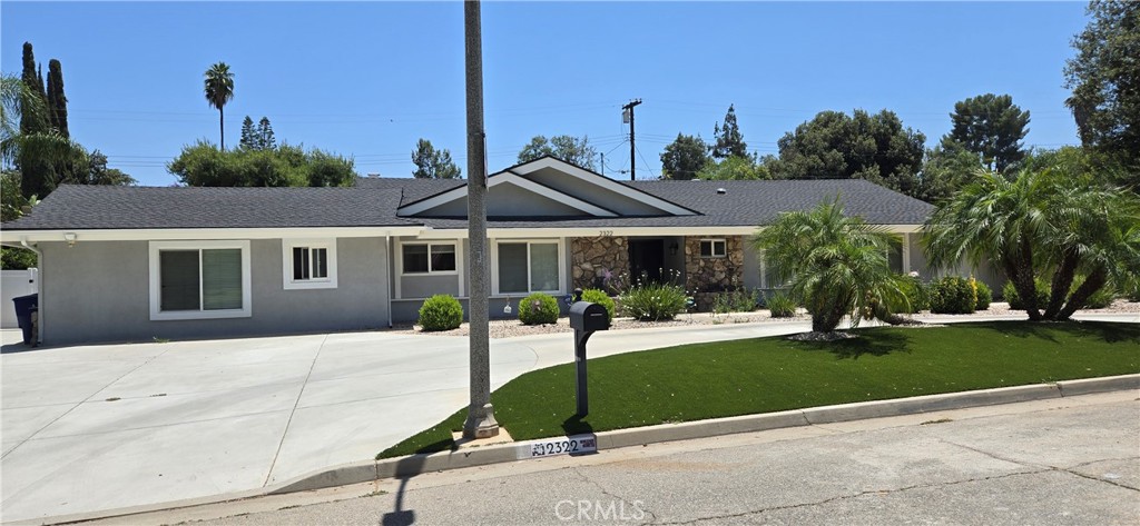2322 Shadow Hill Drive