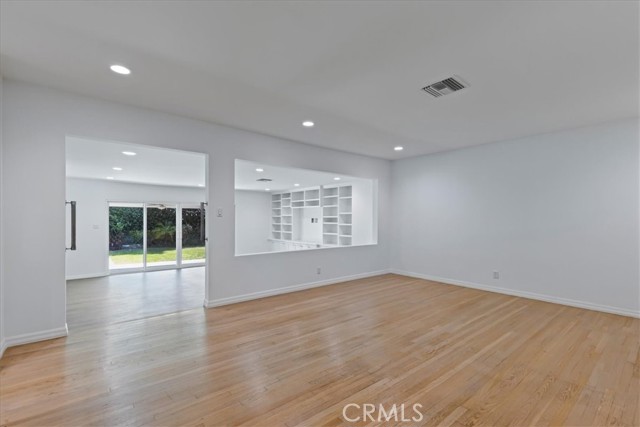 Detail Gallery Image 3 of 19 For 706 Tufts Ave, Burbank,  CA 91504 - 3 Beds | 2 Baths
