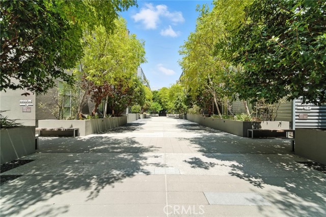 4080 Glencoe, Marina del Rey CA: https://media.crmls.org/medias/c978e54e-bb37-4f46-94af-fd8f2f5212d7.jpg