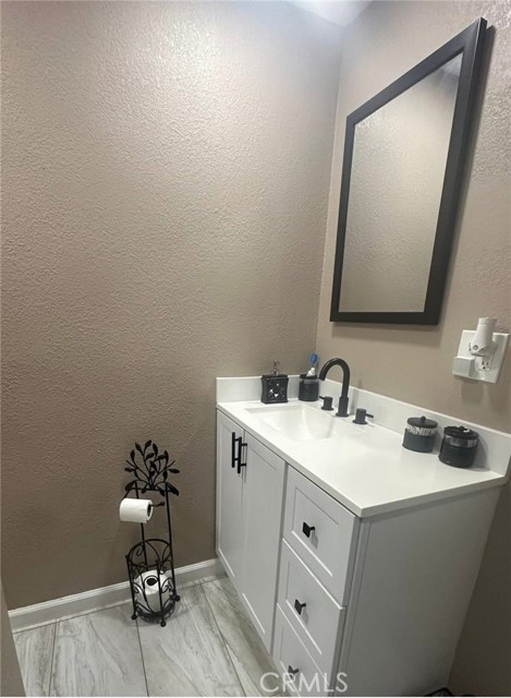 Detail Gallery Image 8 of 19 For 11073 Arlington Ave, Riverside,  CA 92505 - – Beds | – Baths