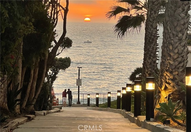 Entrance to ocean & beach