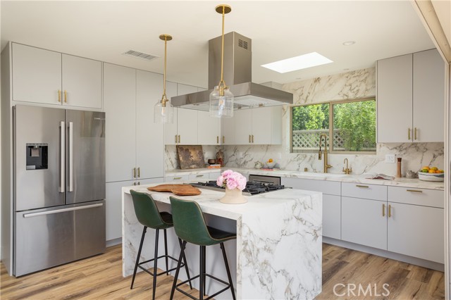 Detail Gallery Image 28 of 42 For 212 E 19th St, Costa Mesa,  CA 92627 - 5 Beds | 4 Baths