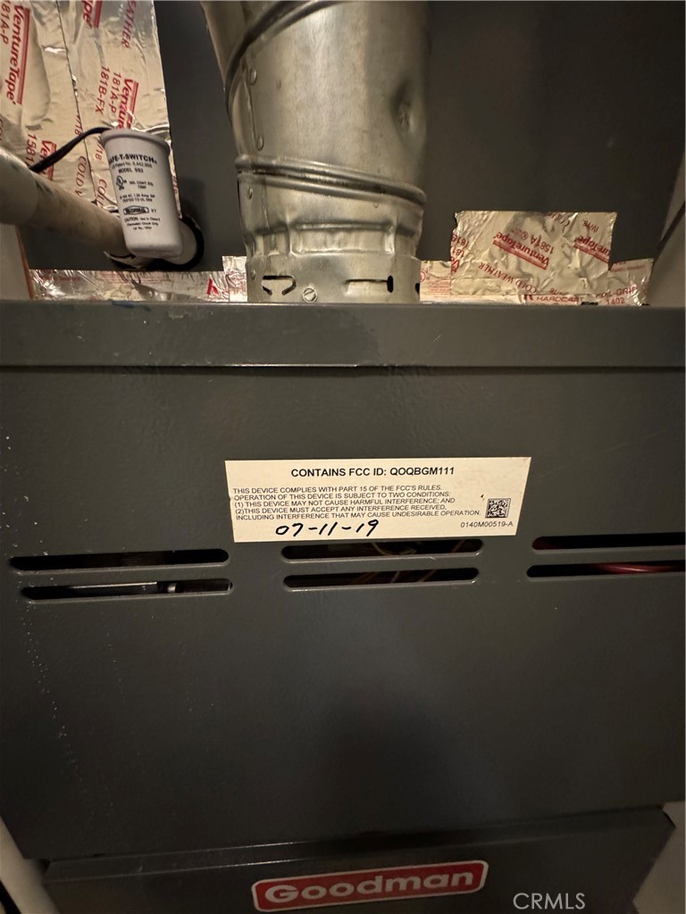https://media.crmls.org/medias/c9797451-5d96-4452-8c75-017d556df8ac.jpg?preset=X-Large