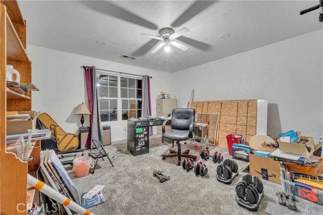 24261 Jacaranda Drive, Tehachapi CA: https://media.crmls.org/medias/c979ae12-7e57-41b0-b28e-dbc4fc5f05f9.jpg