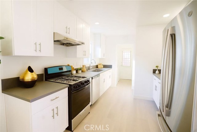 Detail Gallery Image 9 of 26 For 3813 W 173rd, Torrance,  CA 90504 - 4 Beds | 2 Baths