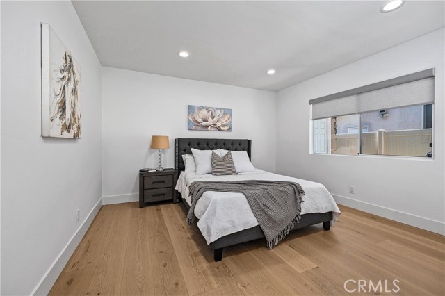 Detail Gallery Image 15 of 48 For 5497 Coral Reef Avenue, La Jolla,  CA 92037 - 5 Beds | 3 Baths