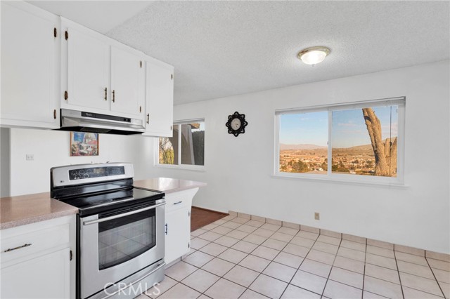 Detail Gallery Image 9 of 26 For 7946 Gaylop Ave, Hesperia,  CA 92345 - 3 Beds | 2 Baths