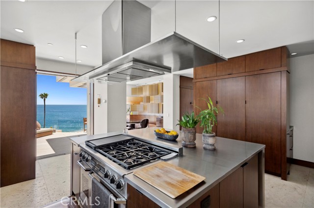 88 Emerald, Laguna Beach CA: https://media.crmls.org/medias/c97cb0e1-c879-4952-b76b-16416a71700a.jpg