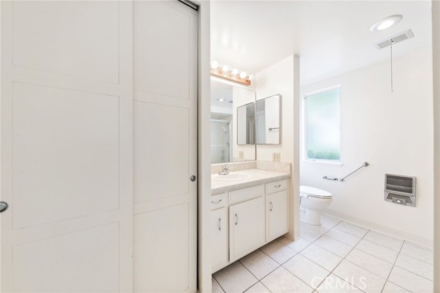 Detail Gallery Image 17 of 36 For 163 Avenida Majorca #B #B,  Laguna Woods,  CA 92637 - 2 Beds | 2 Baths