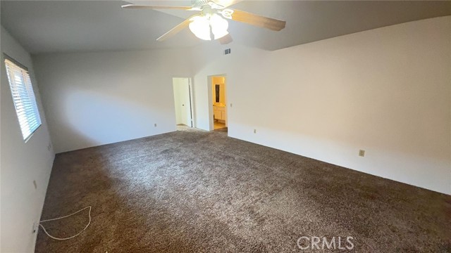Detail Gallery Image 5 of 13 For 28051 Calle Casera, Menifee,  CA 92585 - 2 Beds | 2 Baths